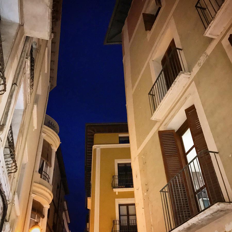 Hostal Pirineos Μπαρμπάστρο Εξωτερικό φωτογραφία